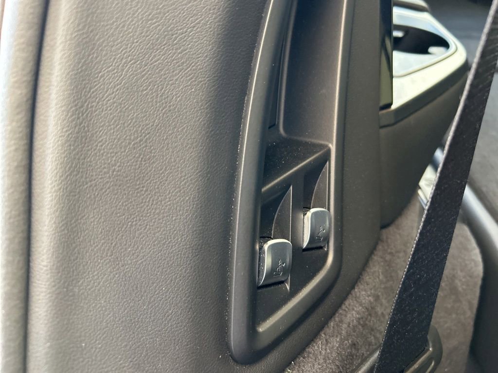 Used 2025 BMW X7 xDrive40i image 40