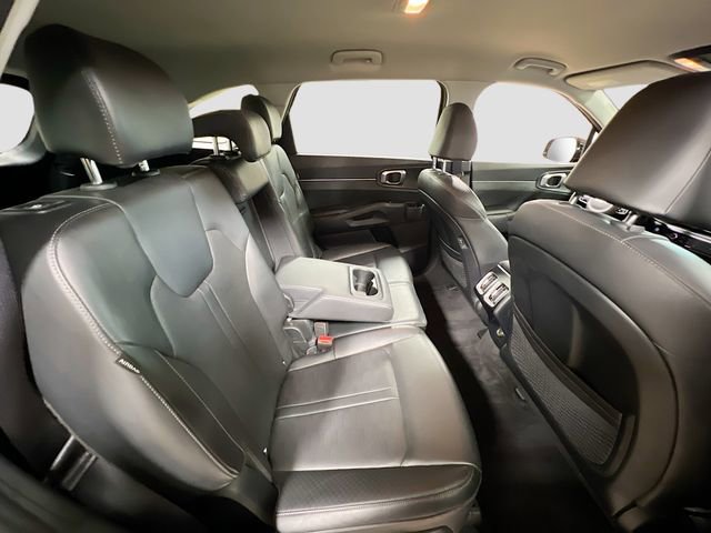 Certified 2024 Kia Sorento S image 27