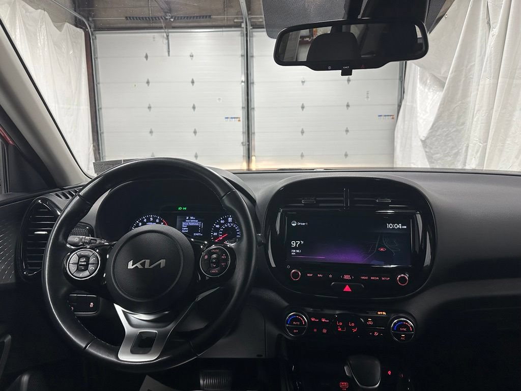Used 2022 Kia Soul X-Line FWD image 16