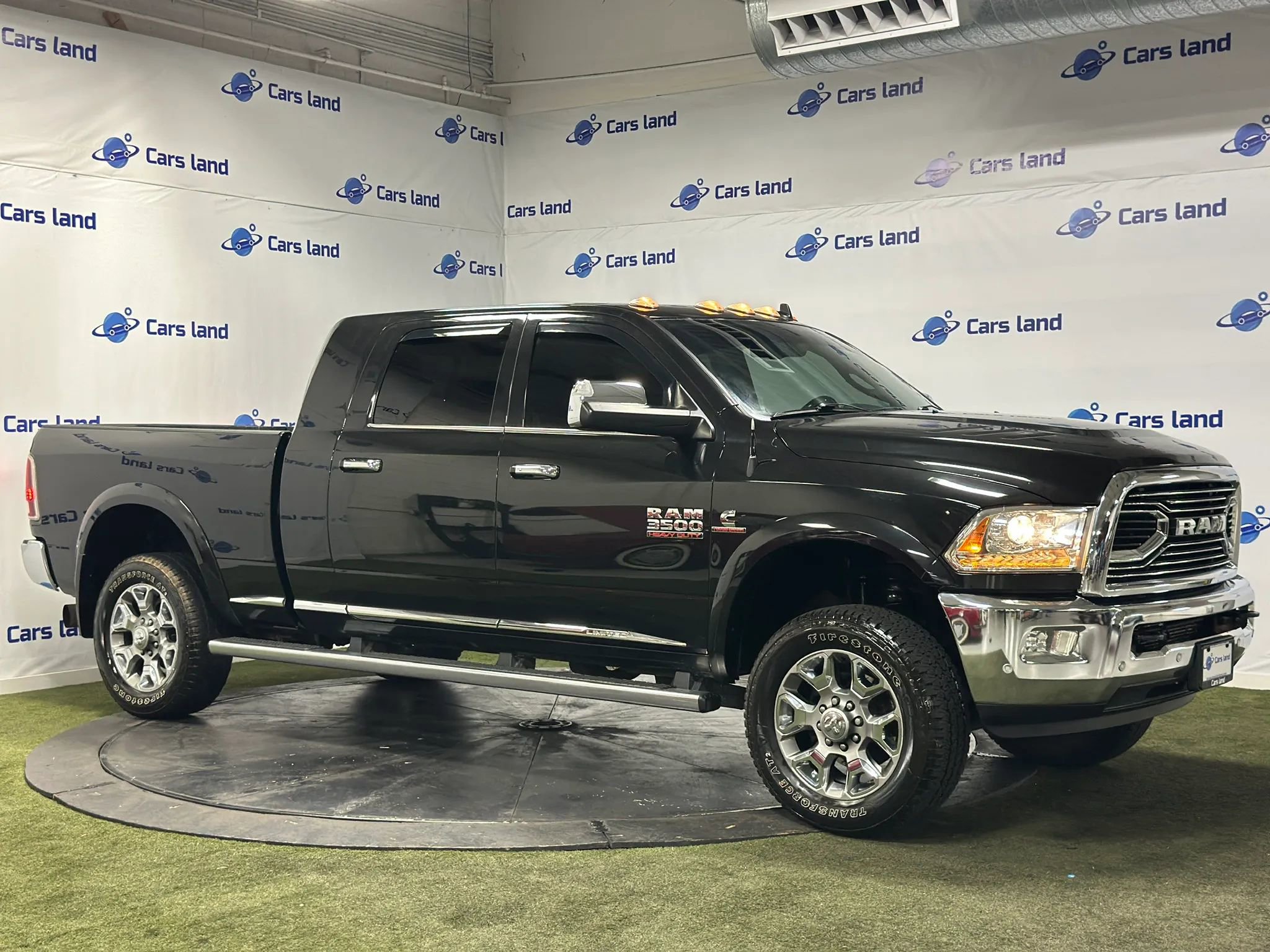 Used 2018 RAM 3500 Laramie Longhorn image 2