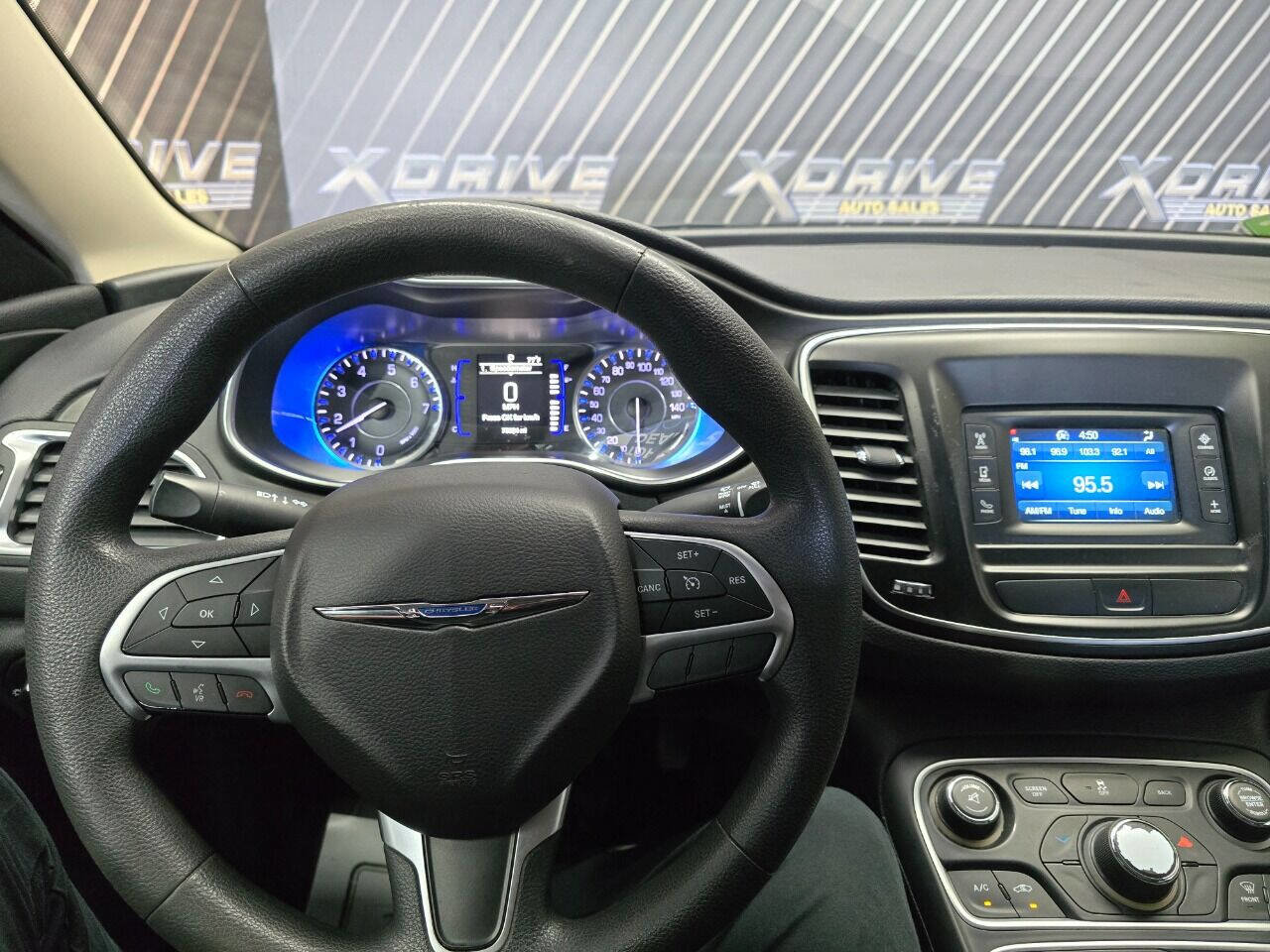 Used 2016 Chrysler 200 Limited image 19