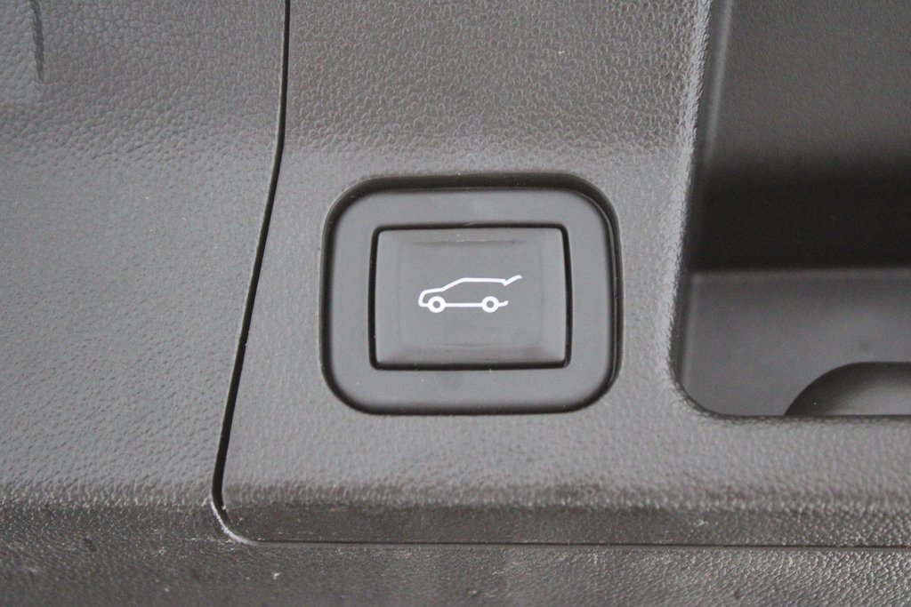 Used 2023 GMC Acadia SLE w/ Driver Convenience Package image 20