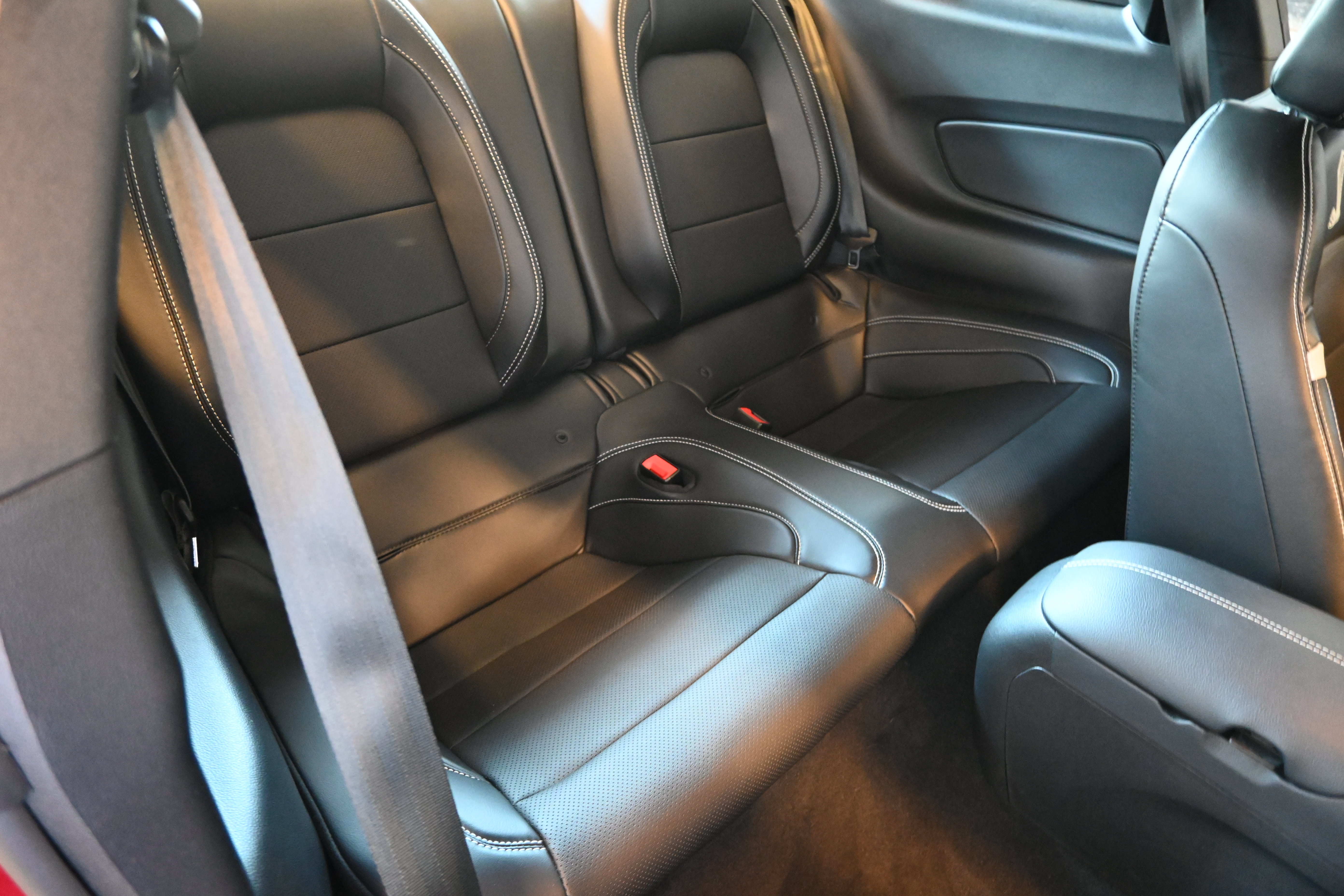 Used 2020 Ford Mustang Shelby GT500 w/ Technology Package RWD image 78