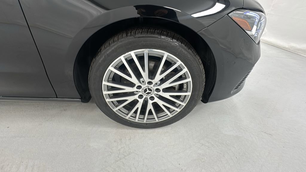 Used 2025 Mercedes-Benz CLA 250 4MATIC image 9