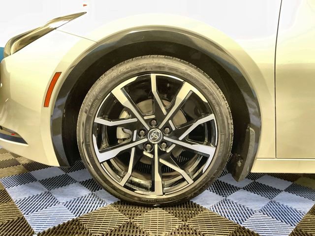 Used 2024 Toyota Prius Prime Premium image 10