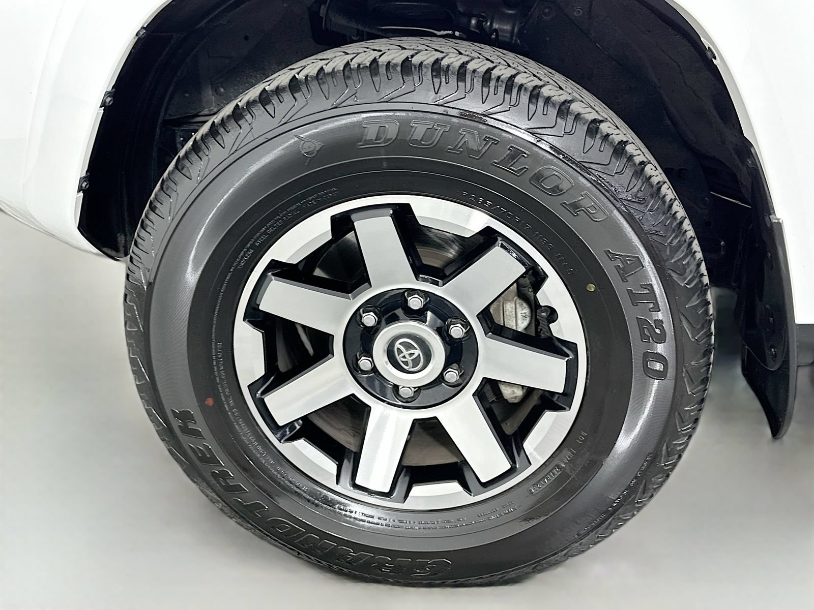 Certified 2024 Toyota 4Runner TRD Off-Road Premium w/ Moonroof Package AWD/4WD image 32