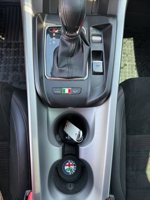 Used 2024 Alfa Romeo Tonale Veloce w/ Active Assist Package AWD/4WD image 14
