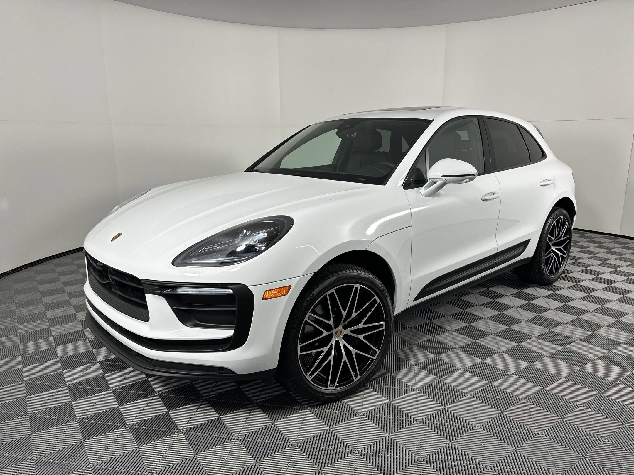 Certified 2025 Porsche Macan