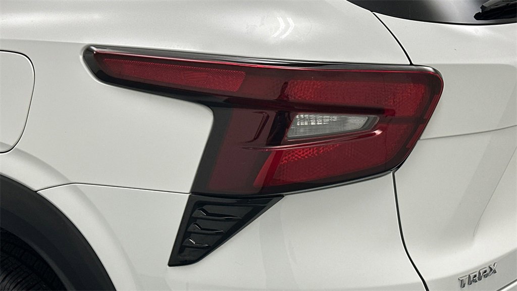 Used 2024 Chevrolet Trax ACTIV w/ Driver Confidence Package image 24