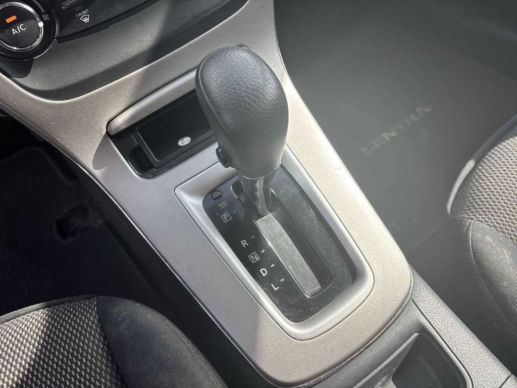 Used 2015 Nissan Sentra S FWD image 21