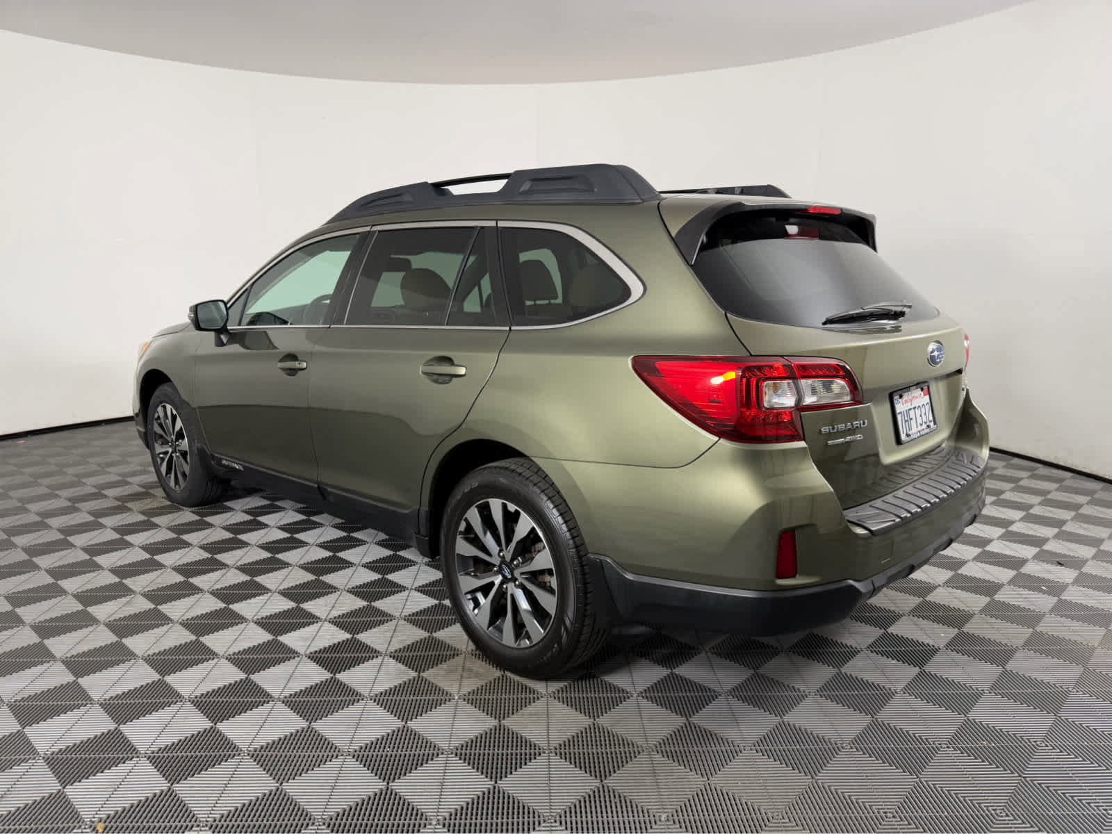 Used 2015 Subaru Outback 2.5i Limited image 5