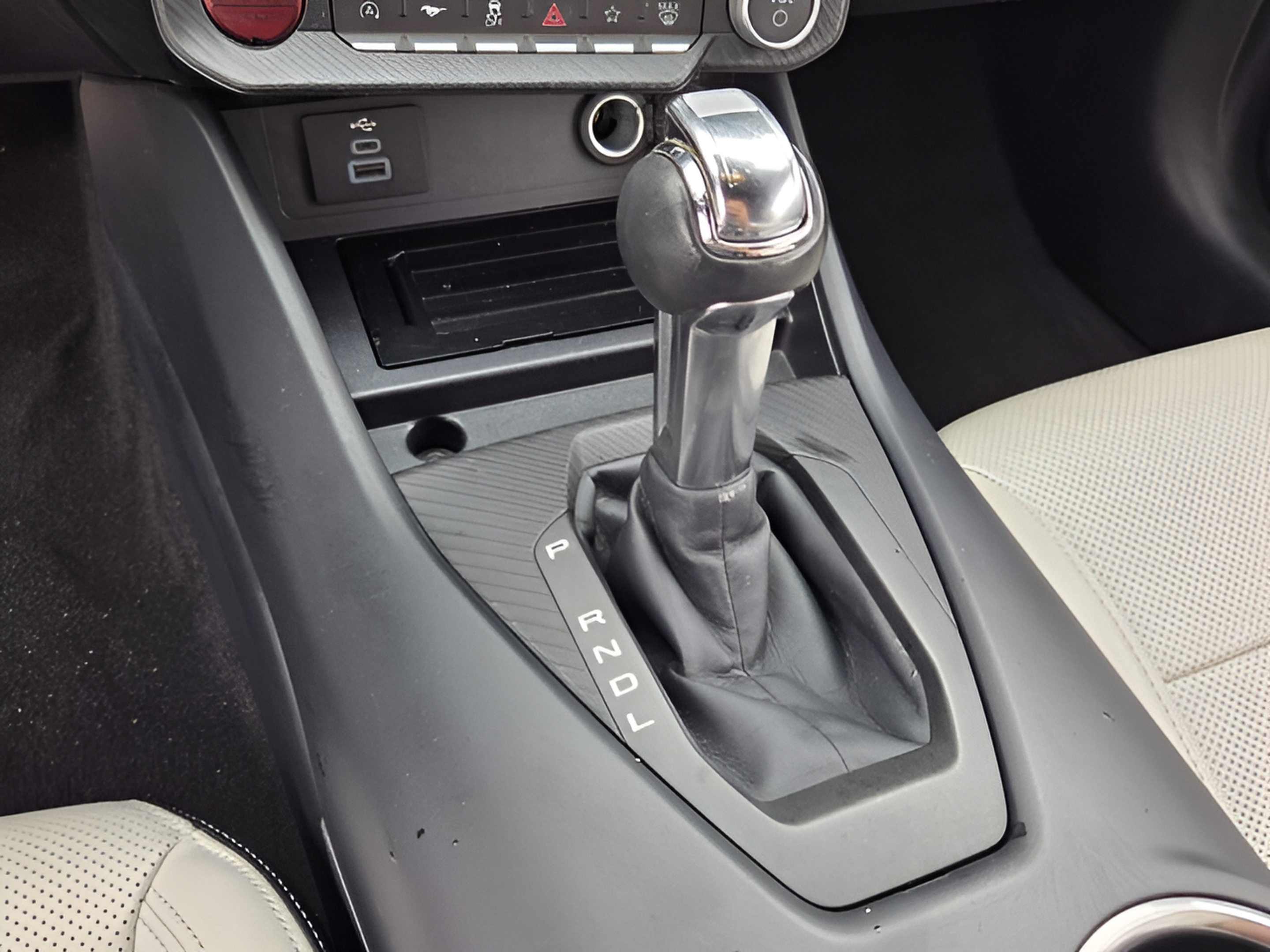 Used 2024 Ford Mustang Premium RWD image 22