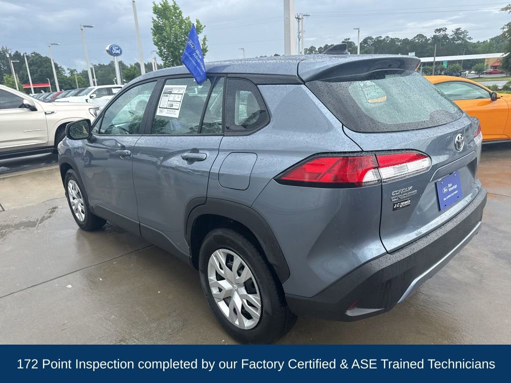 Used 2025 Toyota Corolla Cross L FWD image 4