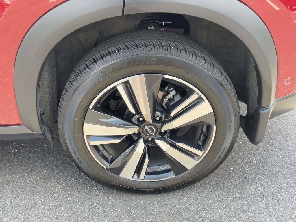 Used 2023 Nissan Rogue Platinum FWD image 29