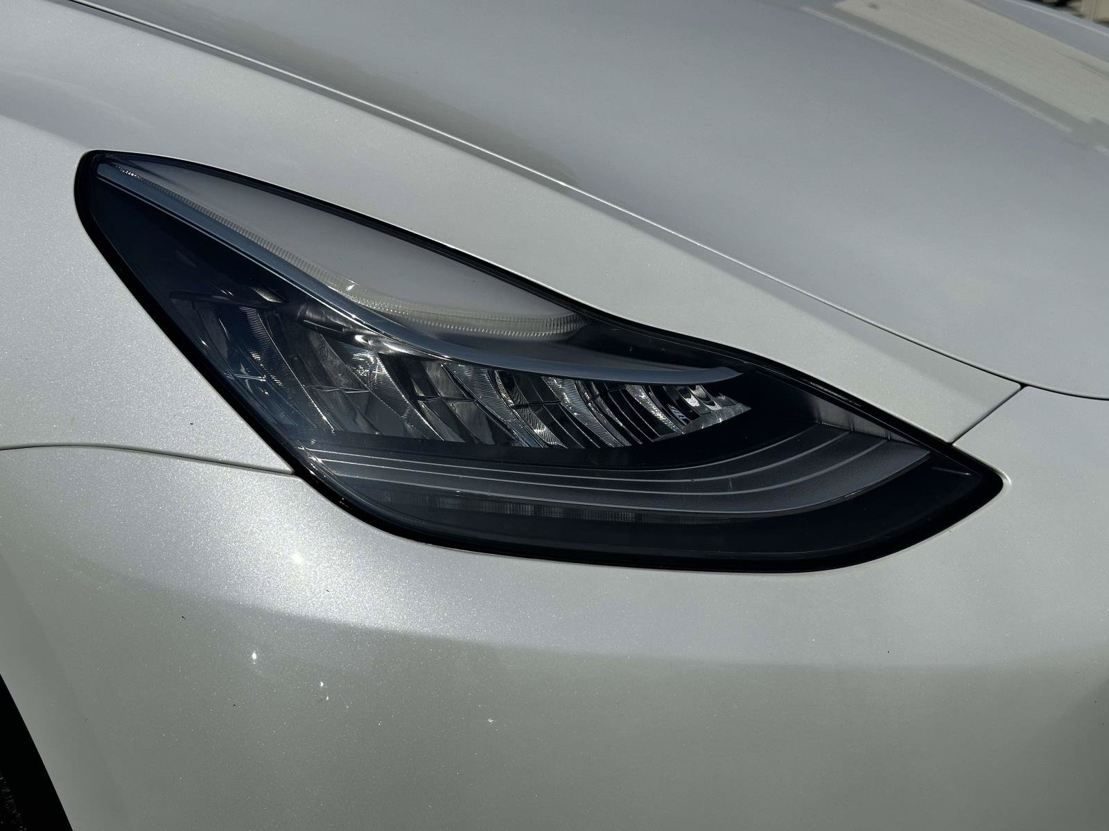 Used 2021 Tesla Model Y Long Range AWD/4WD image 9