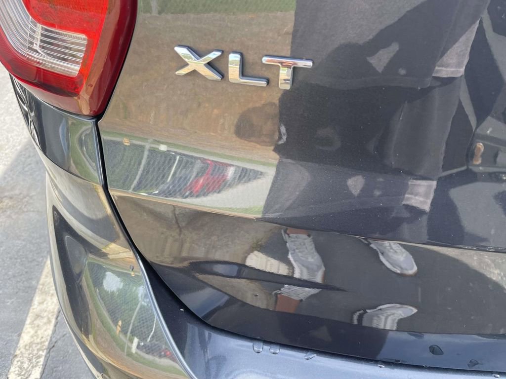 Used 2017 Ford Explorer XLT w/ Equipment Group 202A image 25