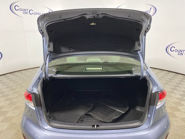 Used 2022 Toyota Corolla LE FWD image 6