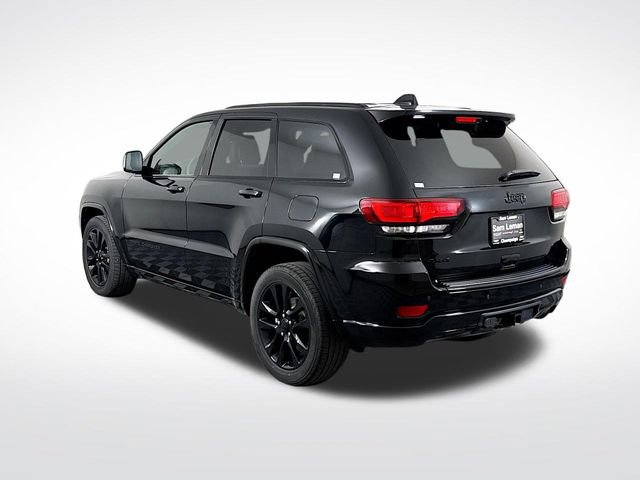 Used 2017 Jeep Grand Cherokee Altitude image 5