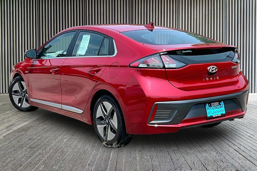 Used 2020 Hyundai Ioniq SEL FWD image 3