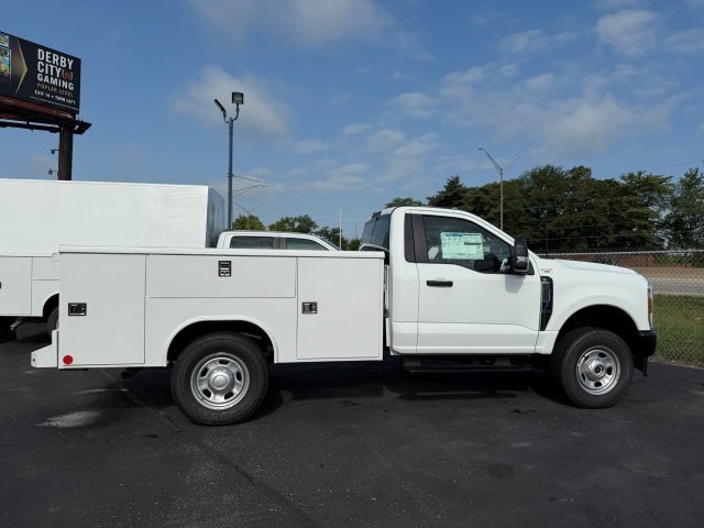 New 2025 Ford F350 XL w/ Snow Plow Prep Package AWD/4WD image 9