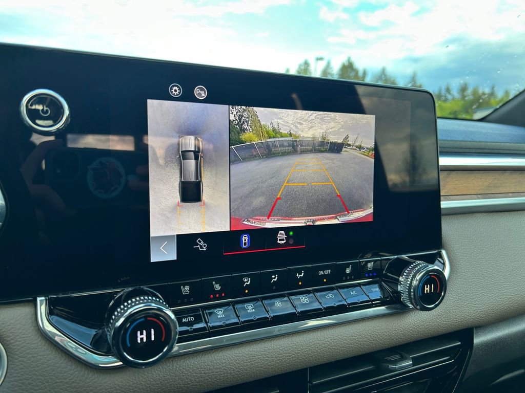 Used 2023 GMC Canyon Denali AWD/4WD image 17