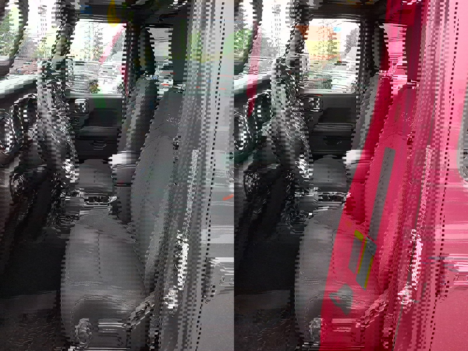 Used 2022 Jeep Wrangler Unlimited Sahara w/ Cold Weather Group image 13