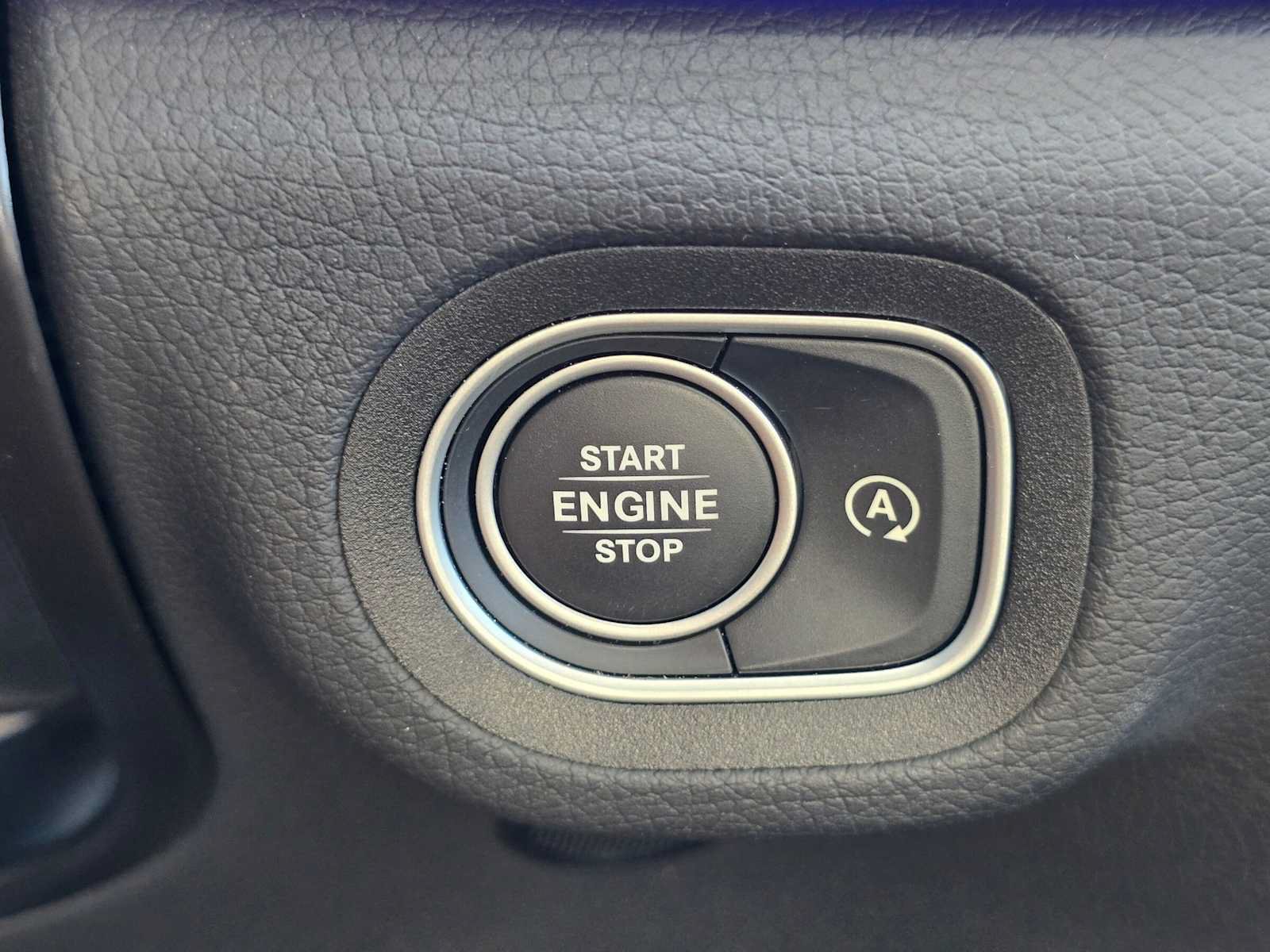 Used 2024 Mercedes-Benz GLE 450 4MATIC image 33