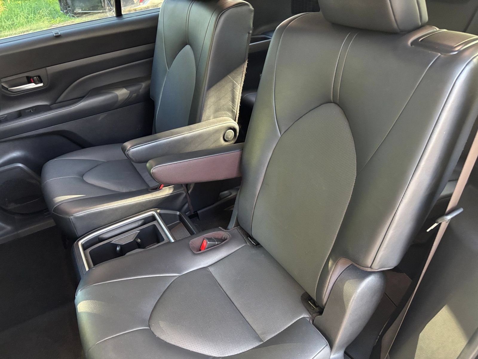 Used 2025 Toyota Grand Highlander FWD image 40