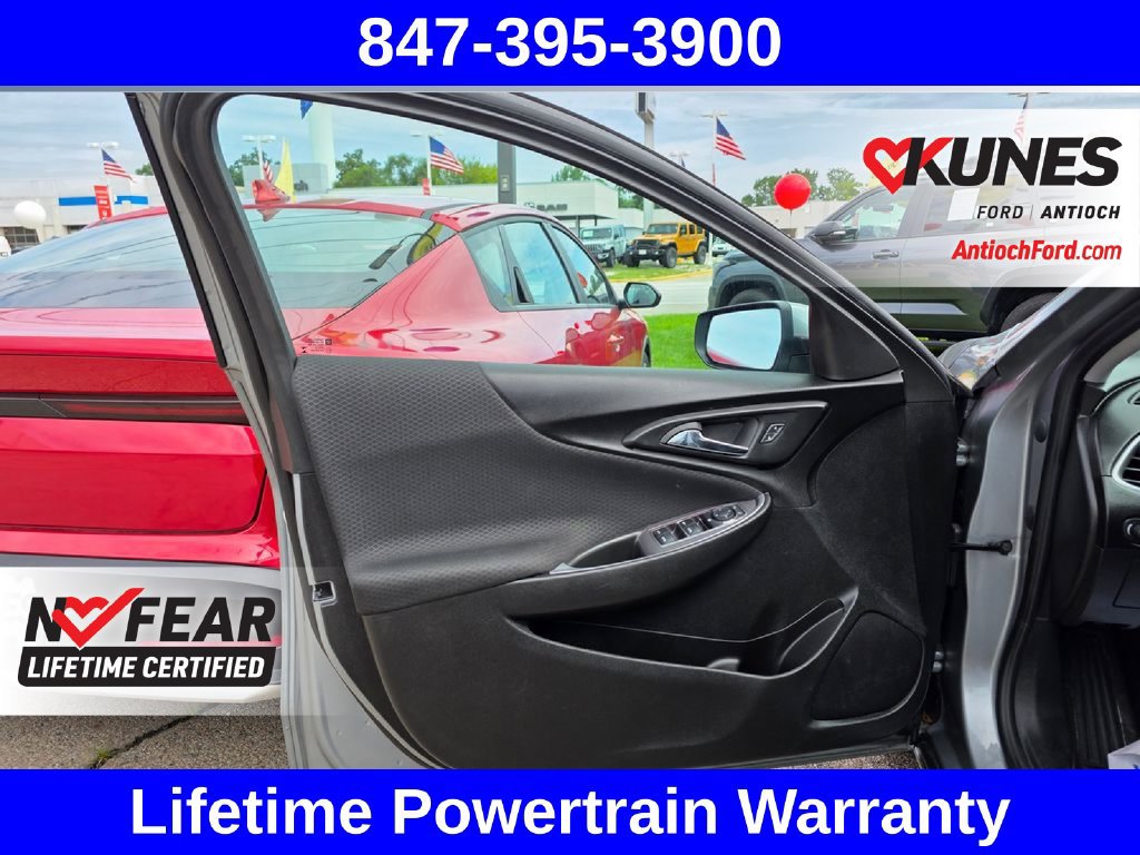 Used 2024 Chevrolet Malibu LT FWD image 18