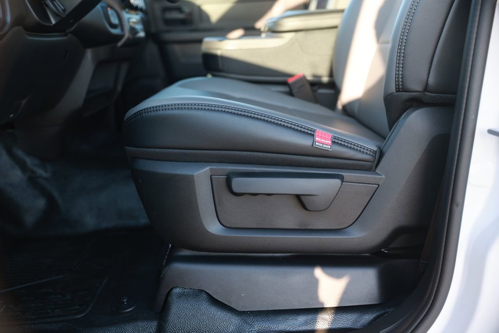 New 2026 RAM 3500 Tradesman image 16