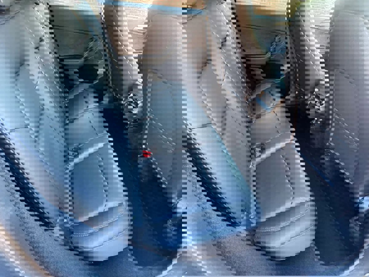 Used 2024 Tesla Model Y Long Range image 15