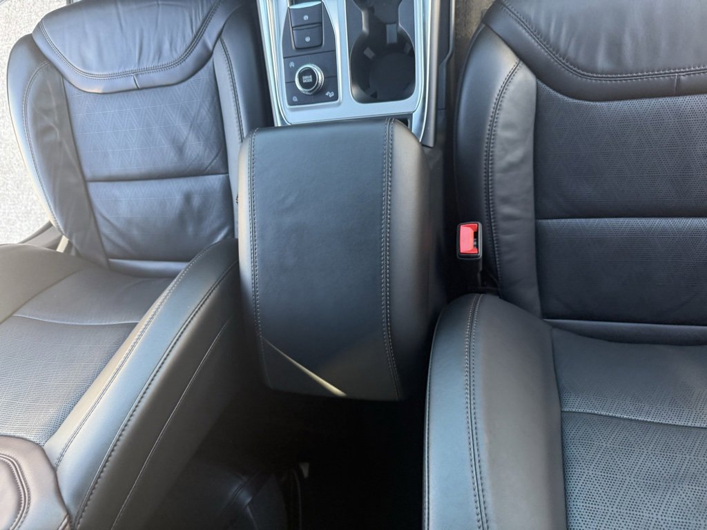 Used 2023 Ford Explorer Platinum w/ Technology Package image 46