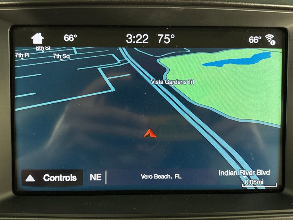 Used 2017 Ford Explorer Platinum image 27