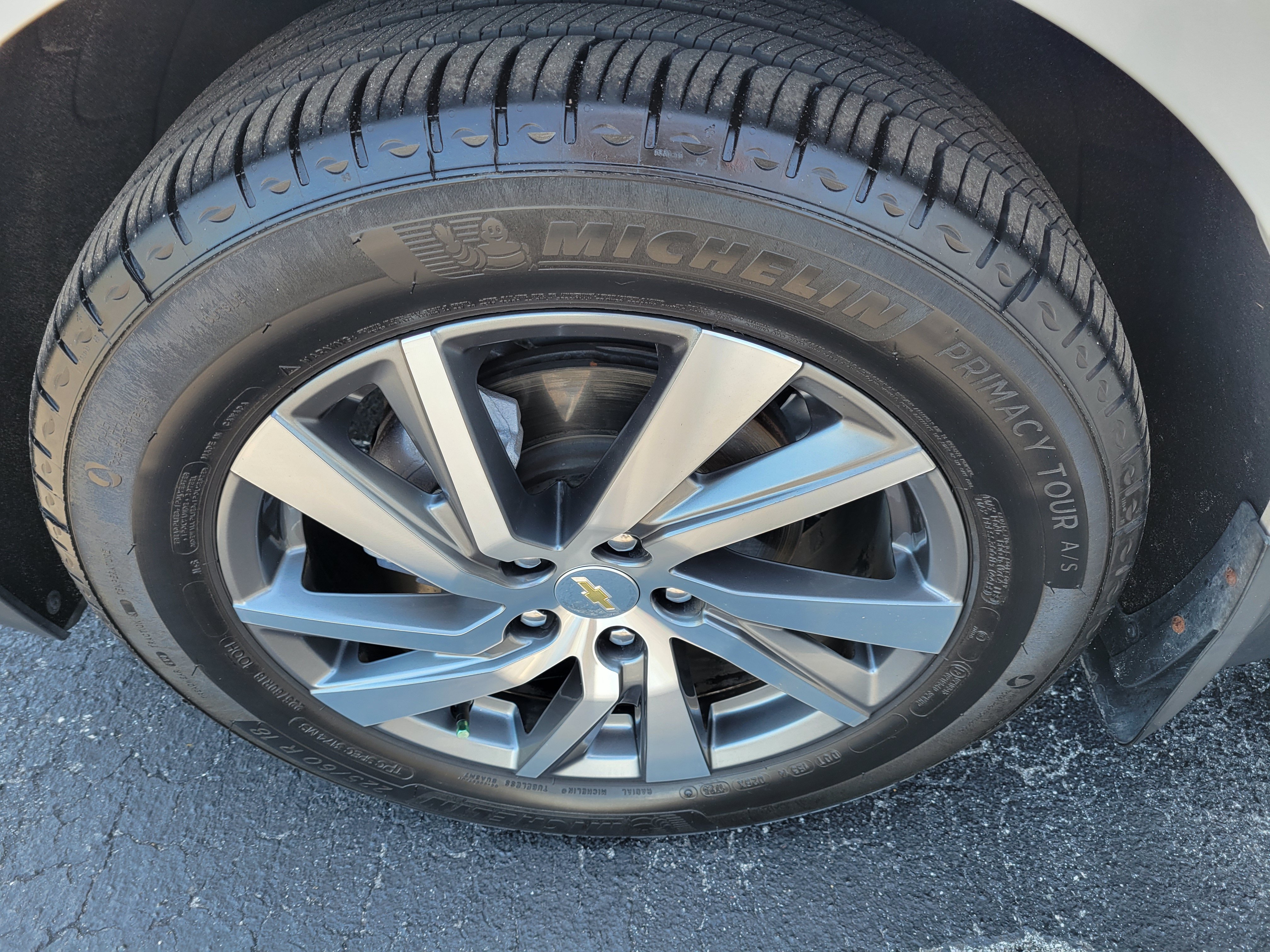 Certified 2024 Chevrolet Equinox Premier FWD image 36