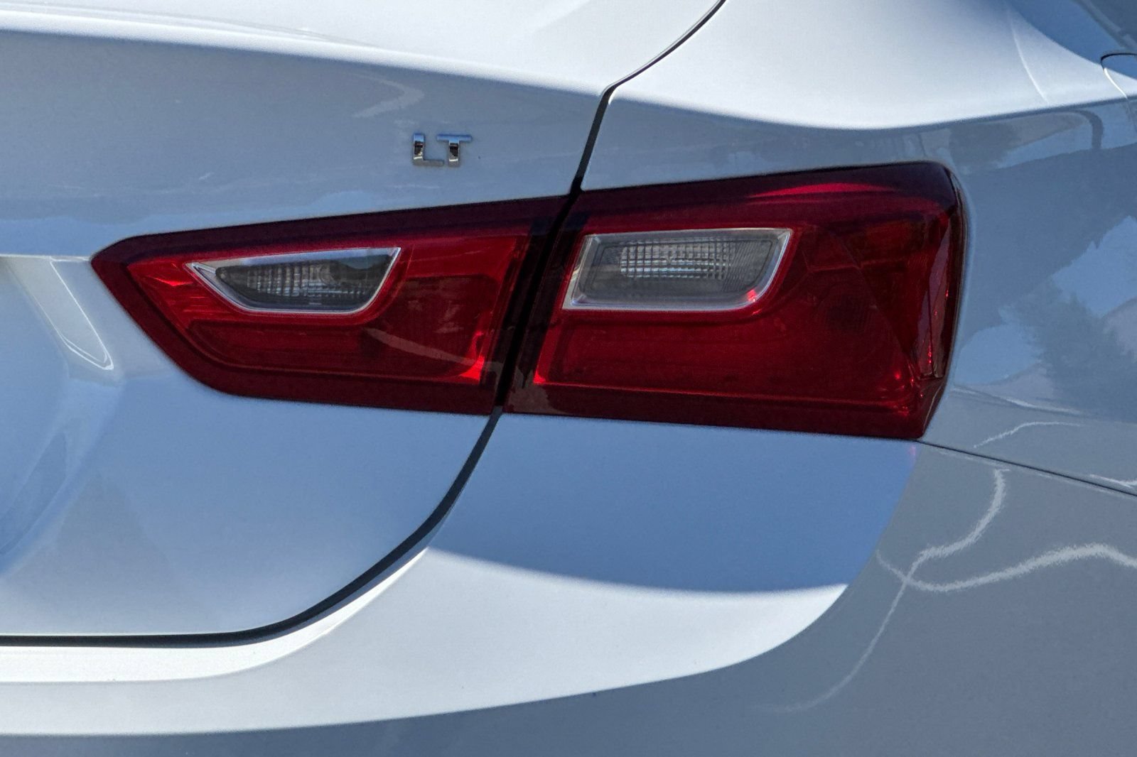 Used 2023 Chevrolet Malibu LT FWD image 13
