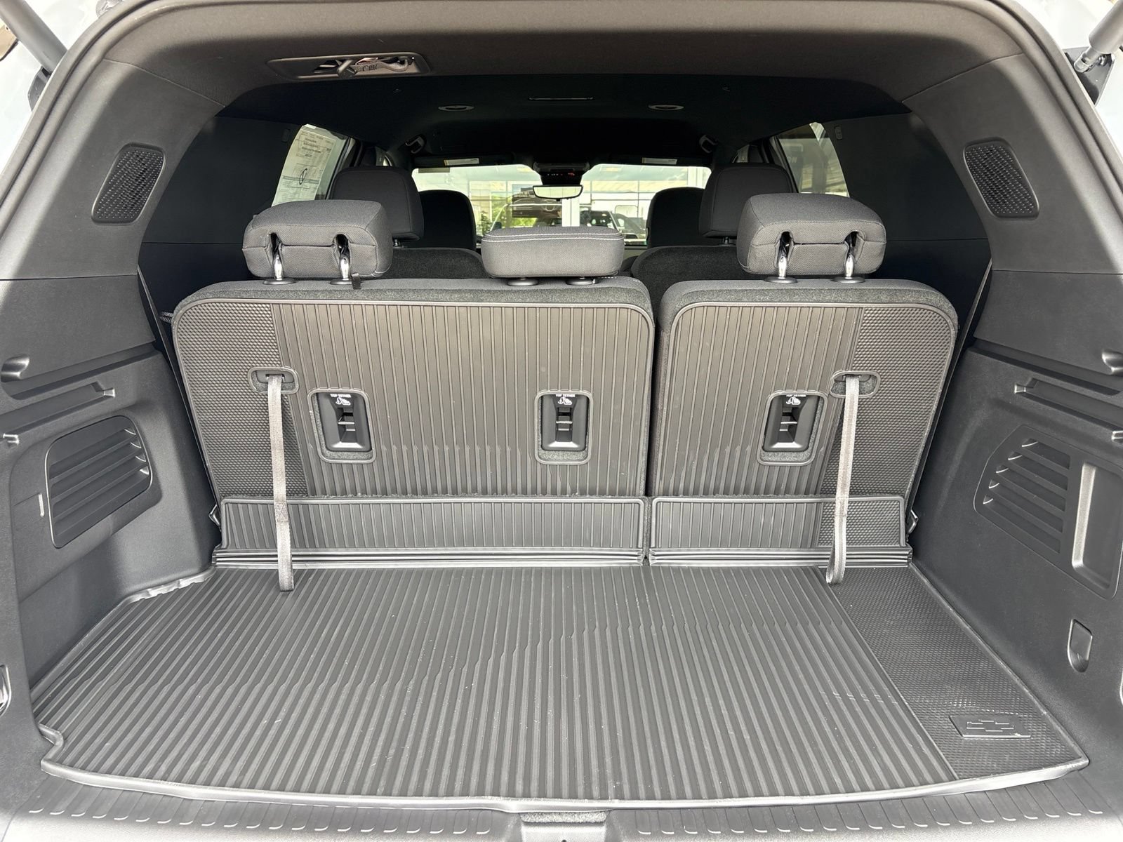 New 2026 Chevrolet Traverse LT w/ Driver Confidence Package FWD image 18