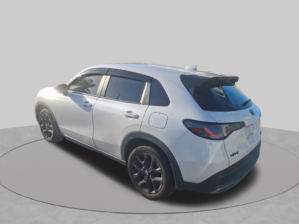Used 2025 Honda HR-V Sport image 8