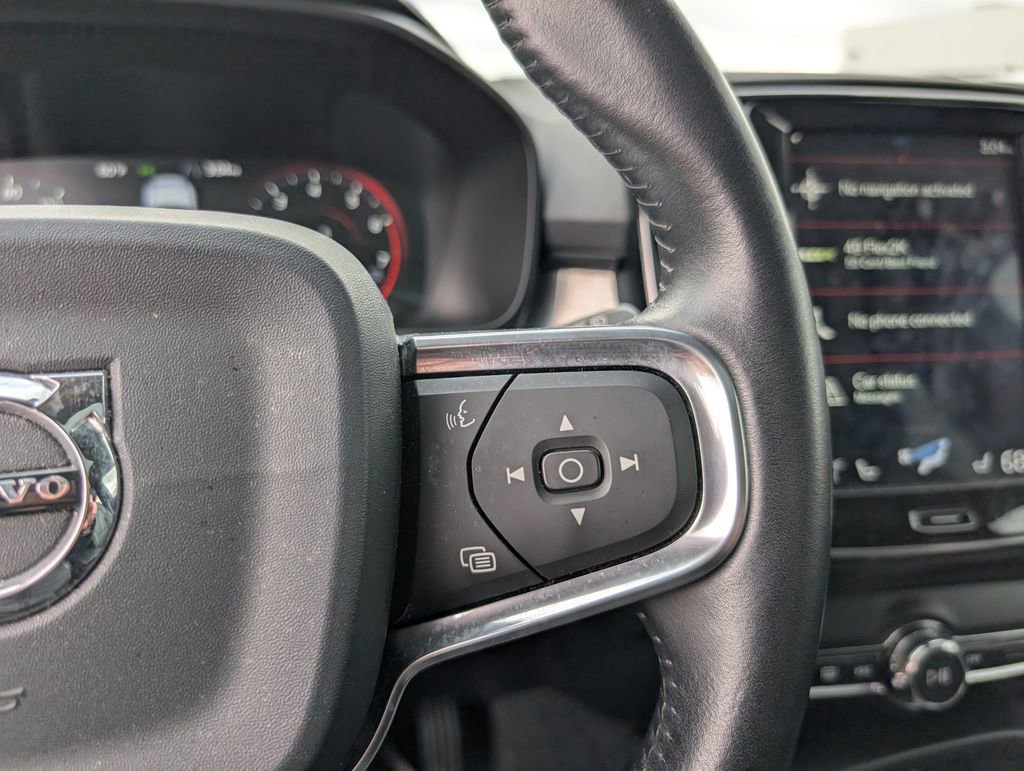 Used 2019 Volvo XC40 T5 Momentum AWD/4WD image 18