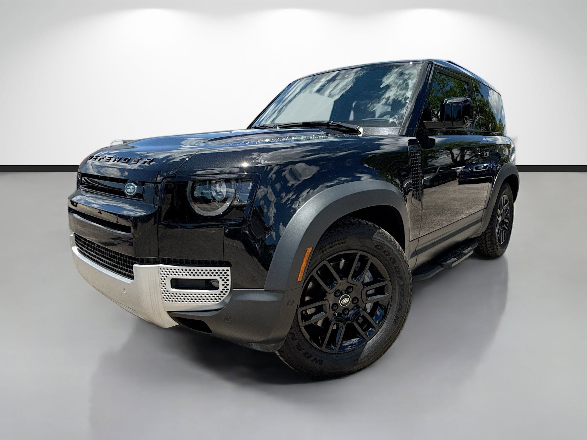 Certified 2025 Land Rover Defender 90 S AWD/4WD image 1