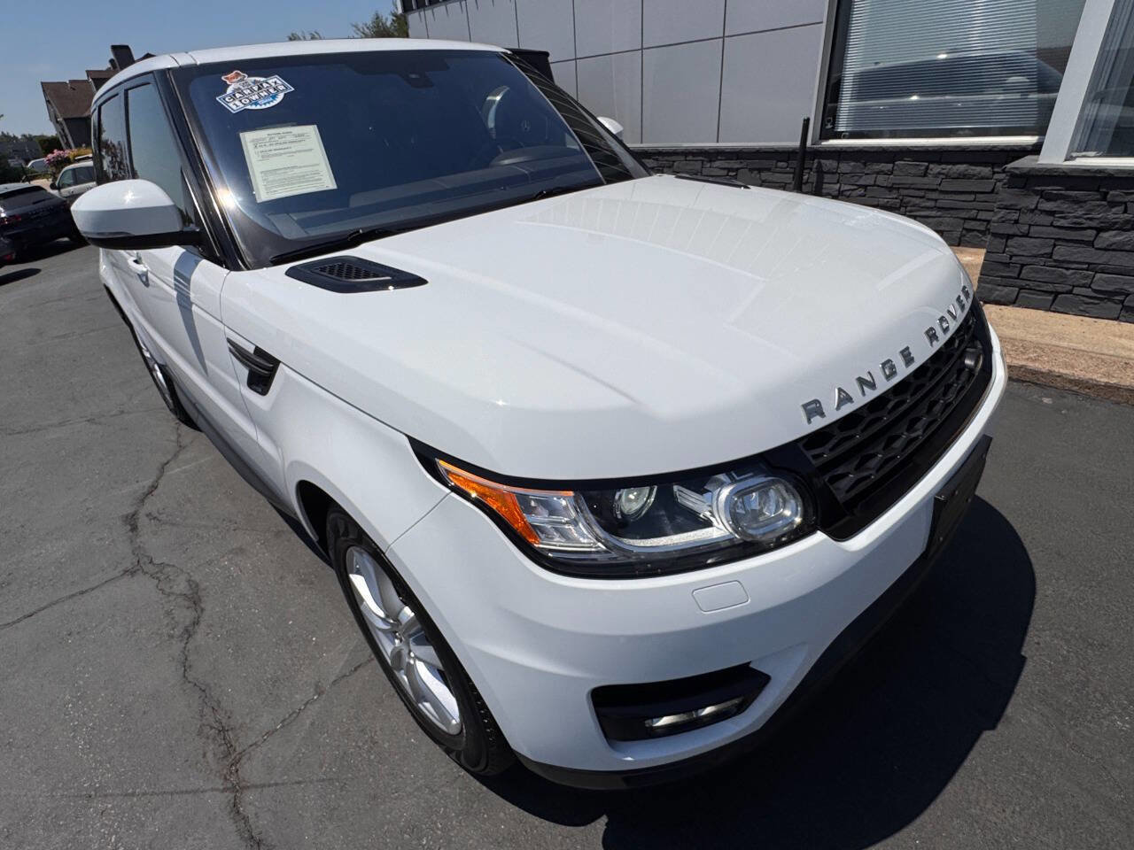 Used 2016 Land Rover Range Rover Sport SE AWD/4WD image 11