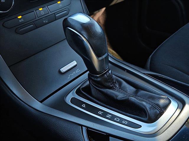 Used 2015 Ford Edge SE image 17