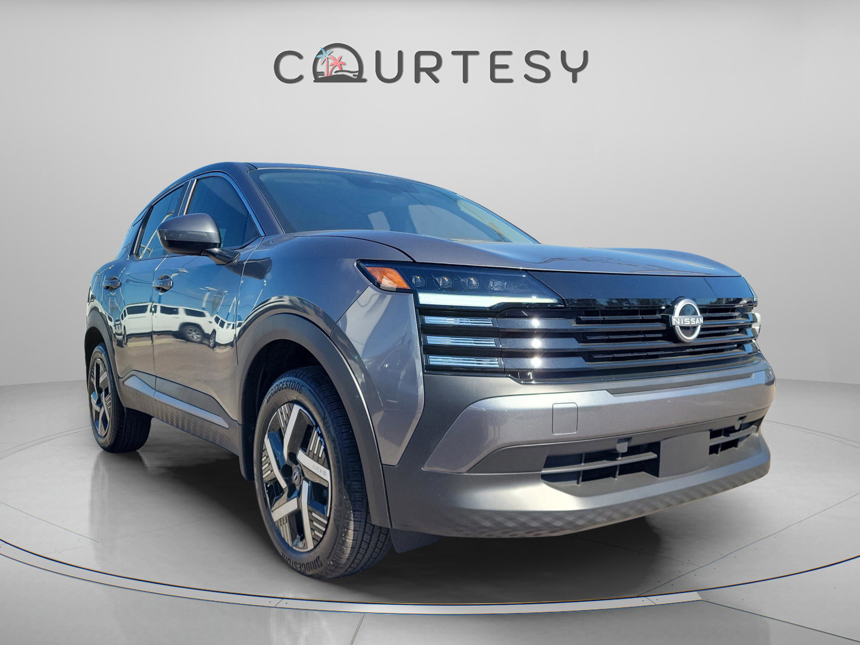 Certified 2025 Nissan Kicks SV image 6