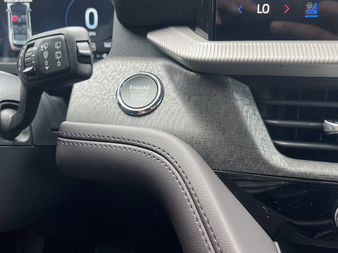 New 2026 Ford Explorer Platinum RWD image 6