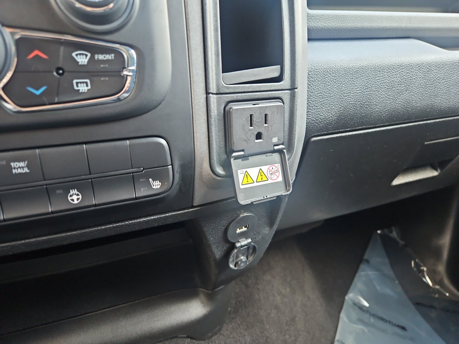 Used 2020 RAM 1500 Express w/ Wheel & Sound Group AWD/4WD image 22