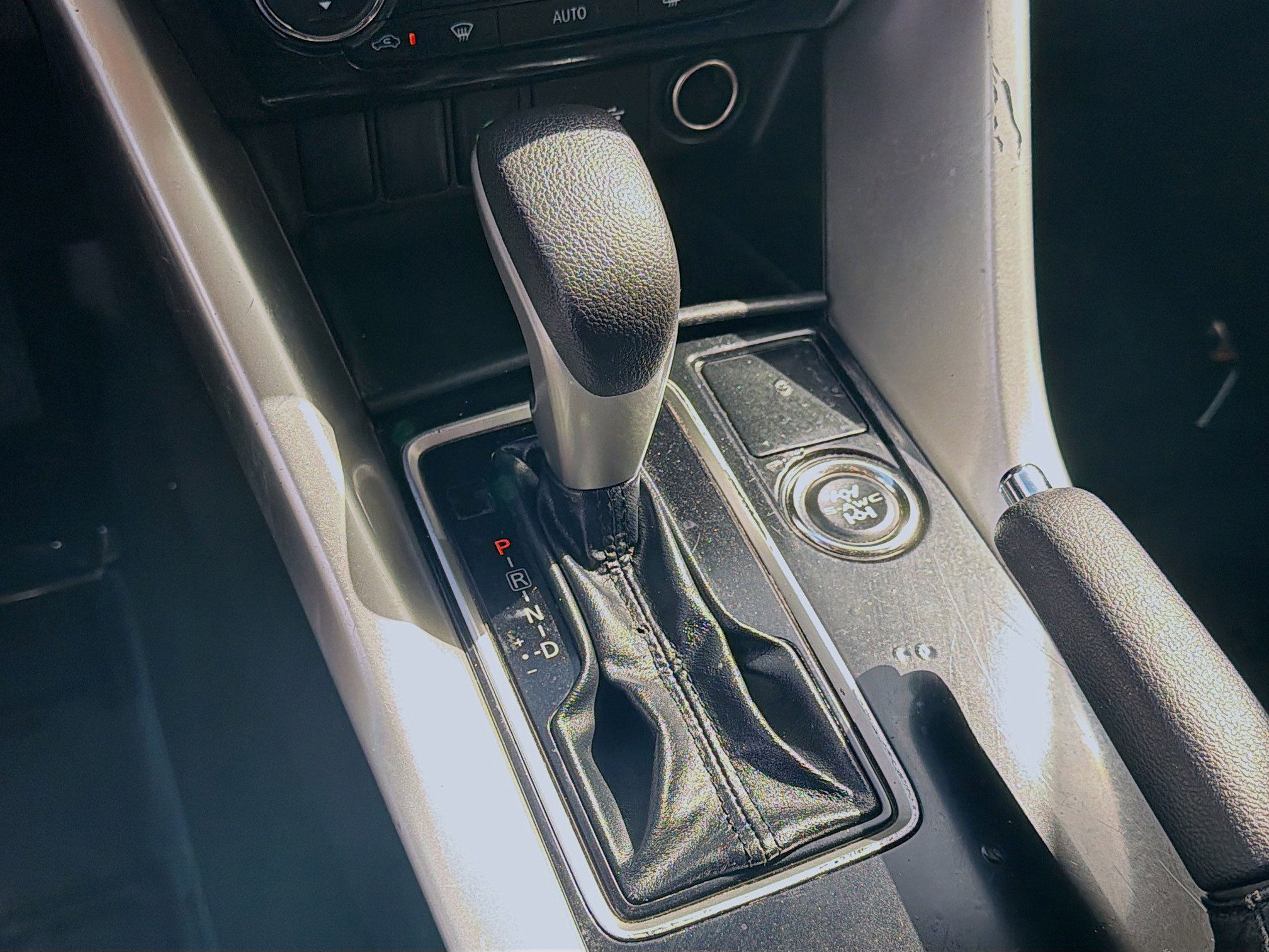 Used 2020 Mitsubishi Eclipse Cross ES image 15