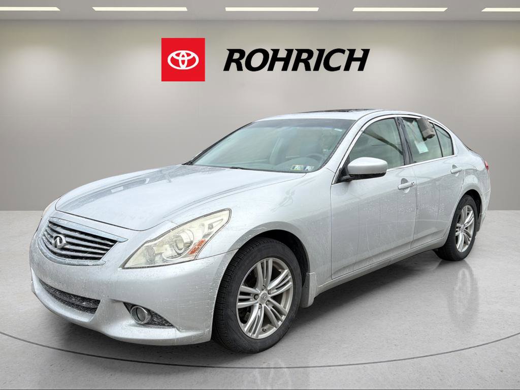 Used 2013 INFINITI G37 x w/ Premium Pkg