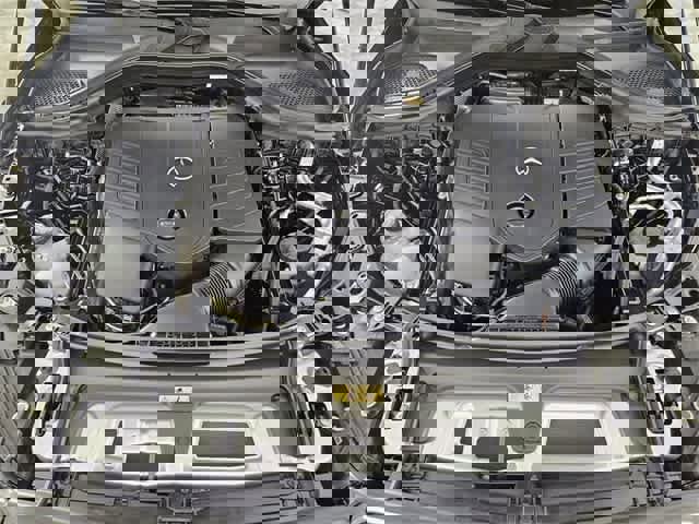 Certified 2025 Mercedes-Benz GLC 300 4MATIC image 32