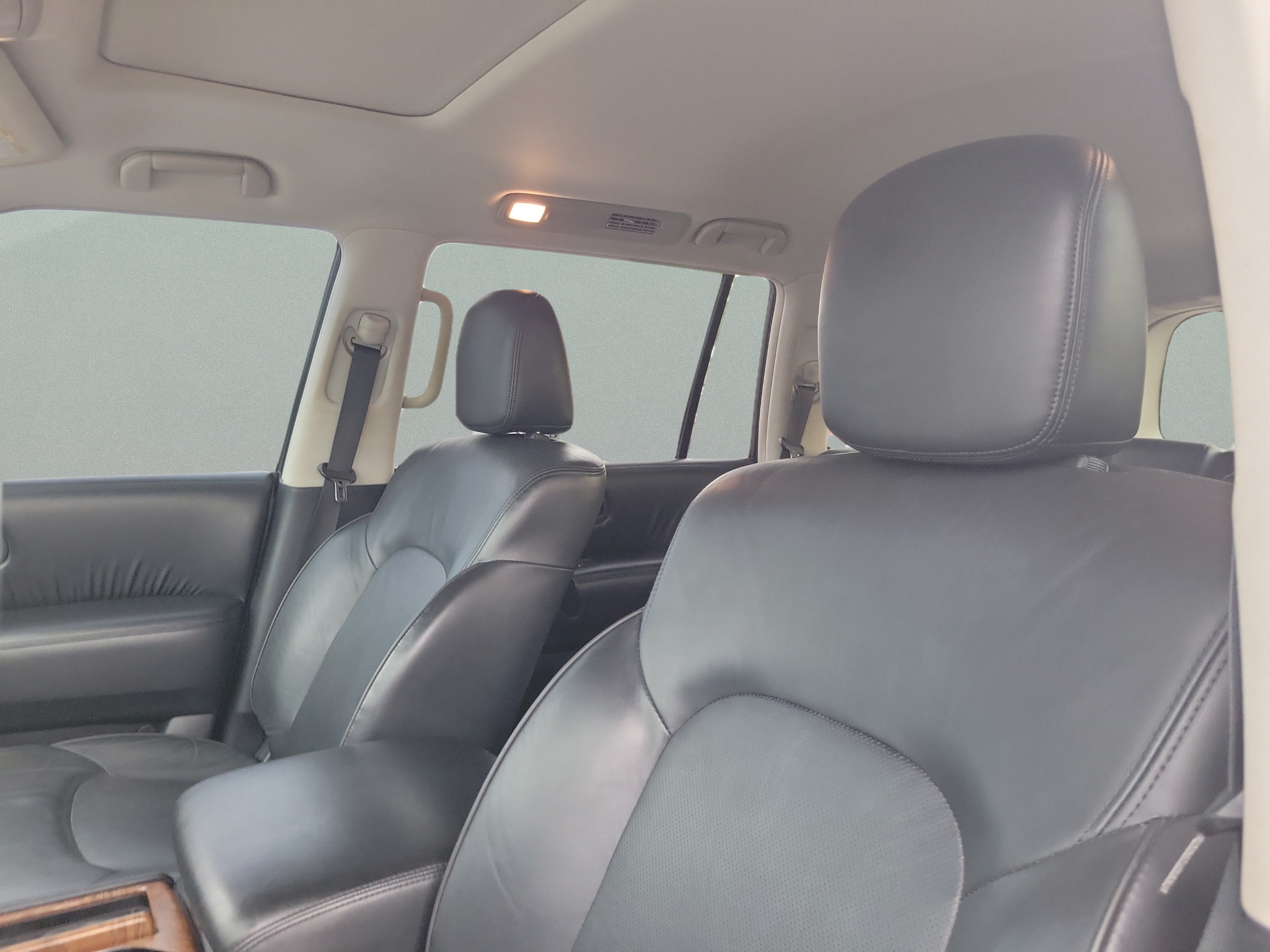 Used 2021 Nissan Armada SL w/ Captain's Chairs Package RWD image 29