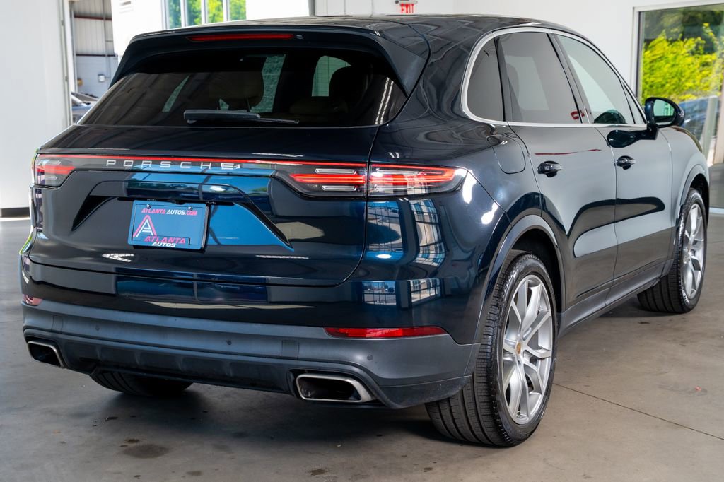 Used 2021 Porsche Cayenne AWD/4WD image 6