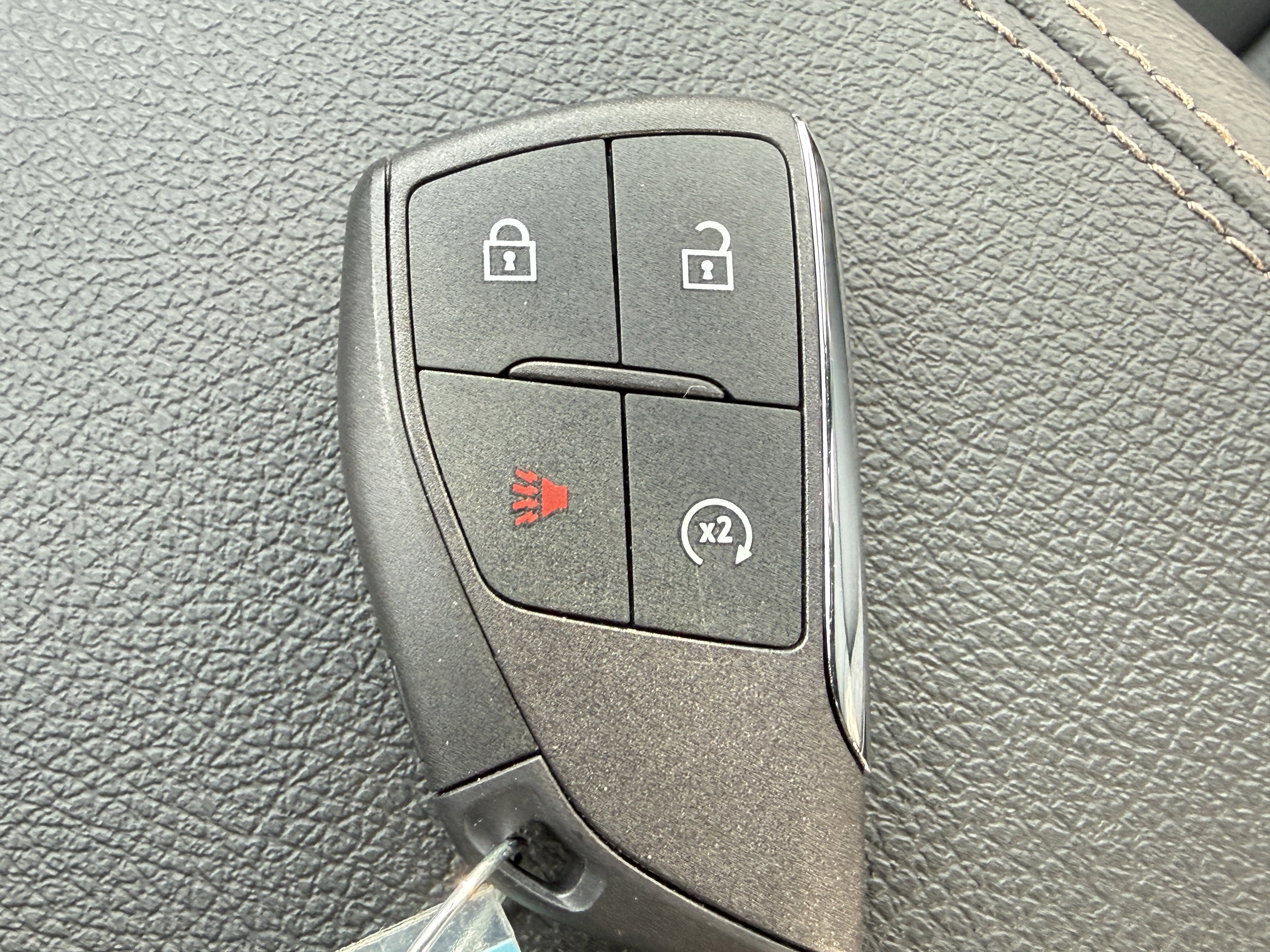 New 2026 GMC Canyon Denali image 39